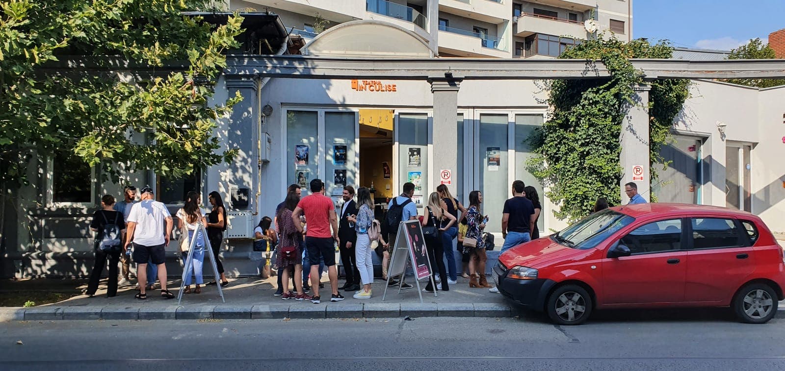 Teatrul În Culise